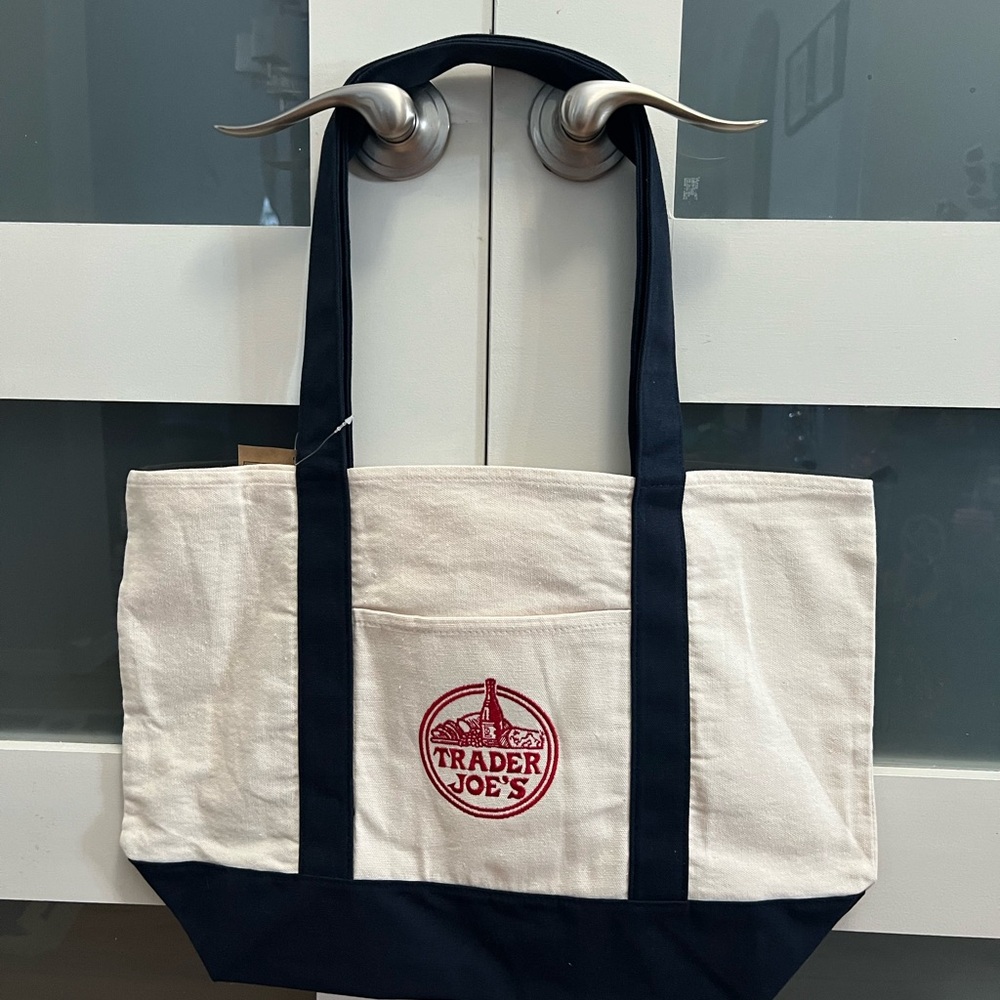 Trader Joe’s LARGE Reusable Heavy Canvas Shopping Bag, Off White & Navy Blue - Picture 6 of 6